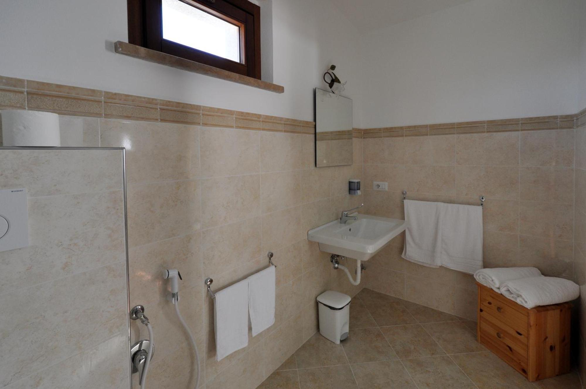 Double or Twin Room,249310109:JPEG